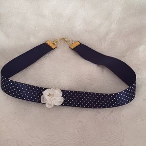 Blue floral choker